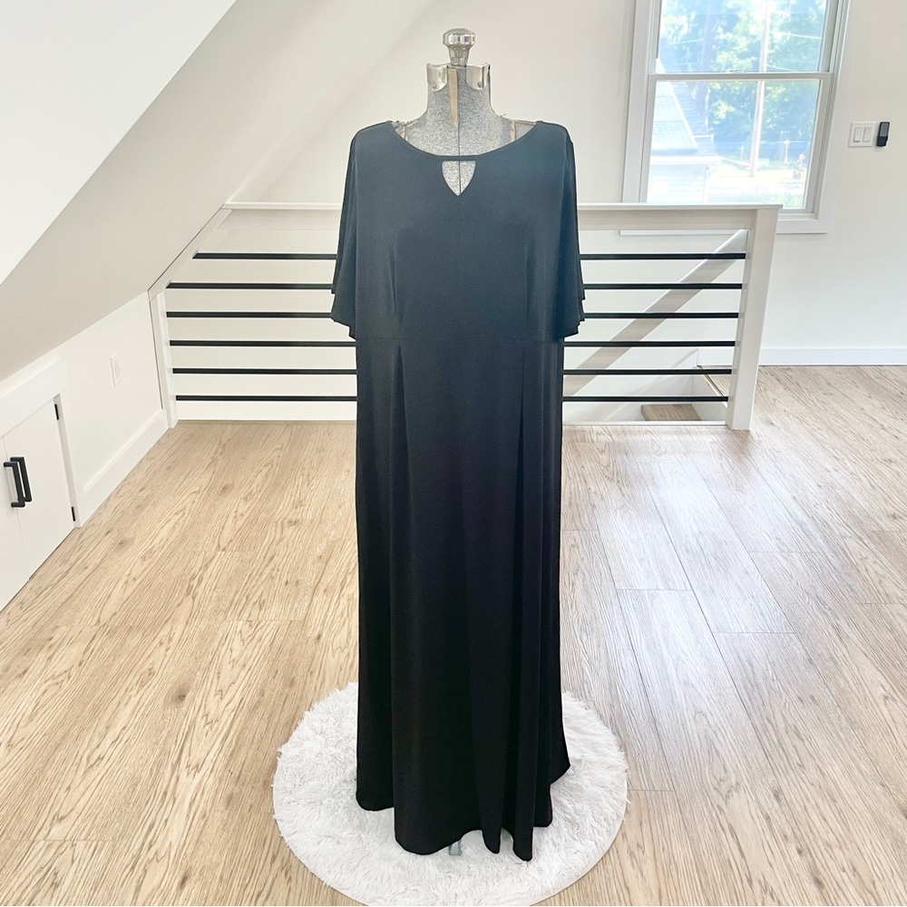 NWT 1XP Susan Graver, short sleeve black maxi dress